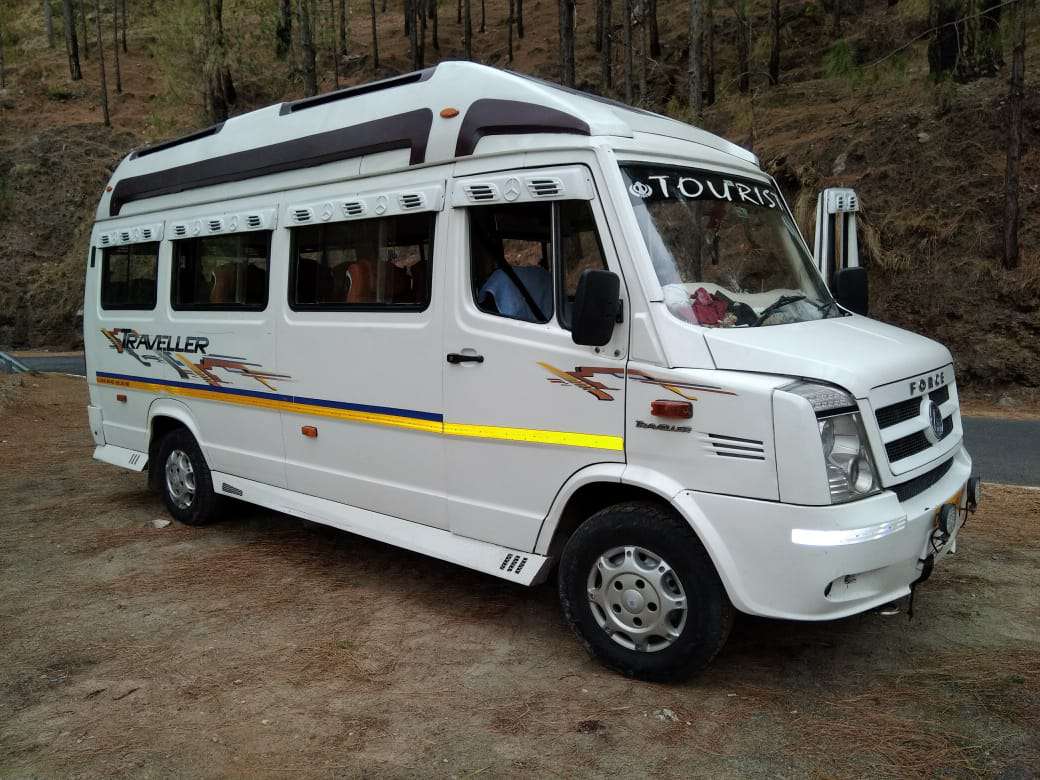 Tempo Traveller (12+1)